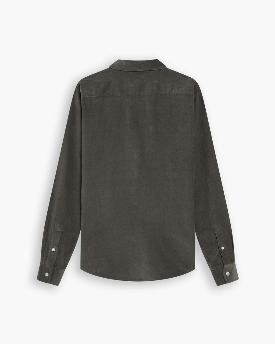 View of model wearing Chimera Ultimate Shirt, Regular Fit.