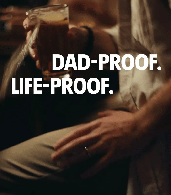 Dockers® Signature – life-proof and dad-proof pants, resistant to stains and wrinkles