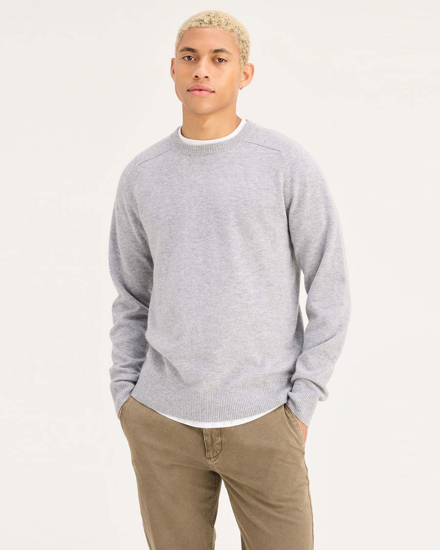 Men s Regular Fit Crafted Cashmere Sweater Dockers