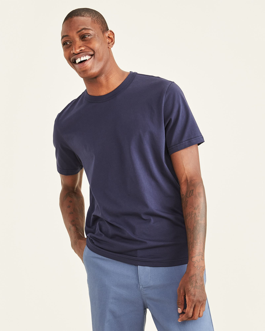 Front view of model wearing Navy Blazer Original Tee, Slim Fit.