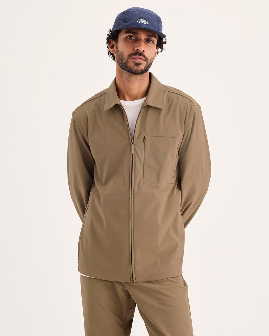 Front view of model wearing Otter Go Overshirt, Regular Fit with Airweave.