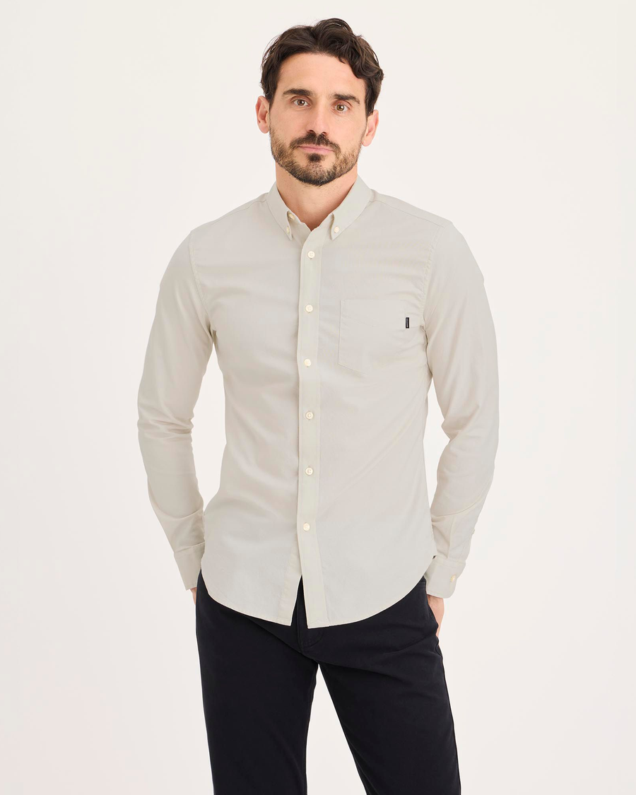 Front view of model wearing Silver Birch Oxford Shirt, Slim Fit.